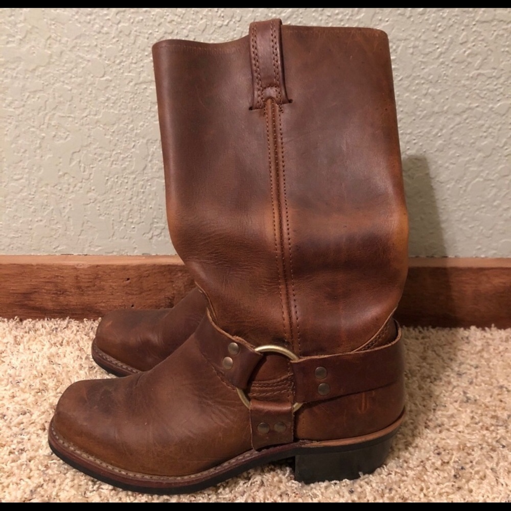 Frye Boots (size 7)